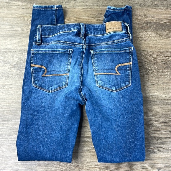 American Eagle Women’s High Rise Distressed Jegging, size 00 - Picture 9 of 10